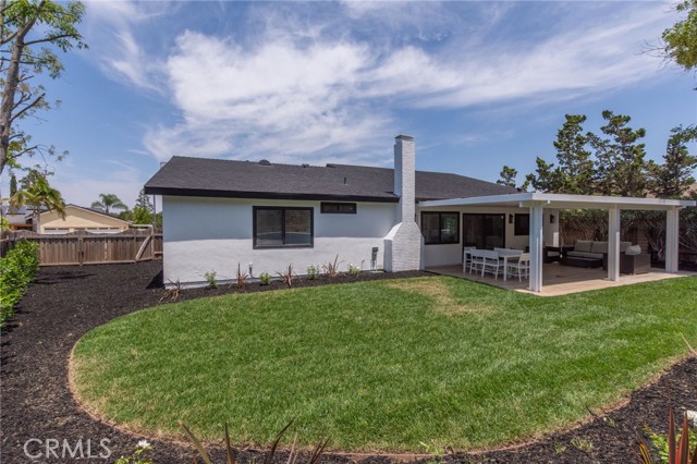 876 Ballina Court, Newbury Park CA: https://media.crmls.org/medias/84ddf48e-c55f-4d60-8369-318eac1592be.jpg