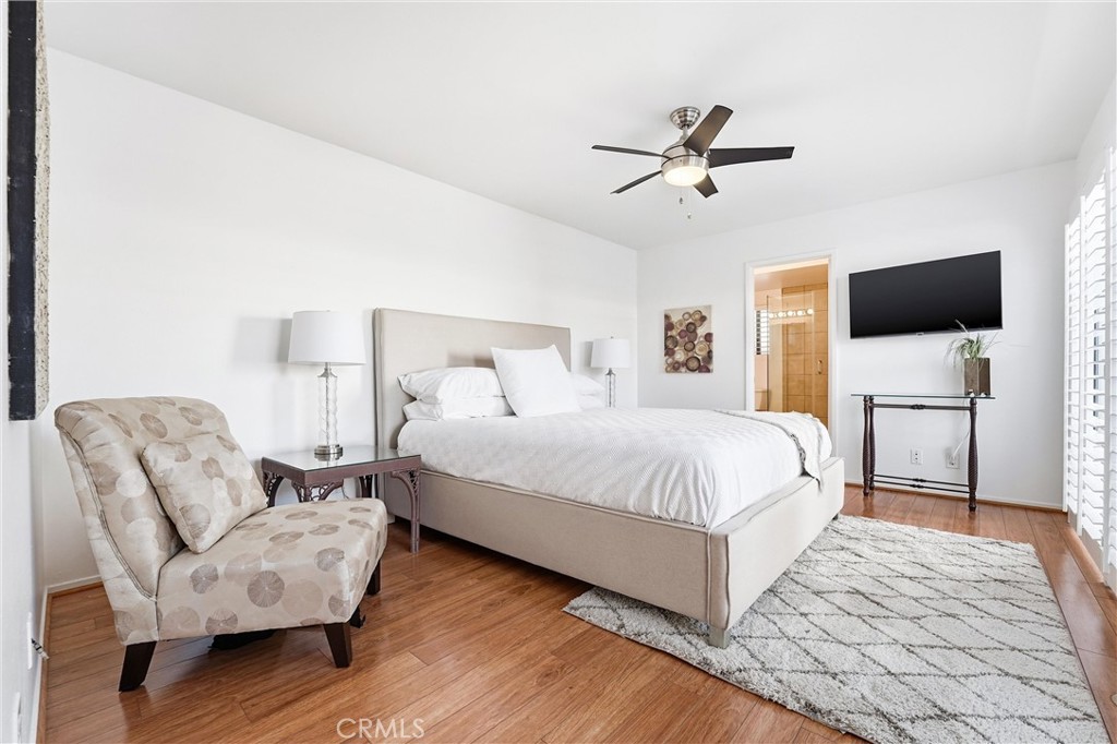 MLS #OC25270578 image #24