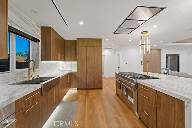 Detail Gallery Image 7 of 41 For 23103 Leonora, Woodland Hills,  CA 91367 - 3 Beds | 3 Baths