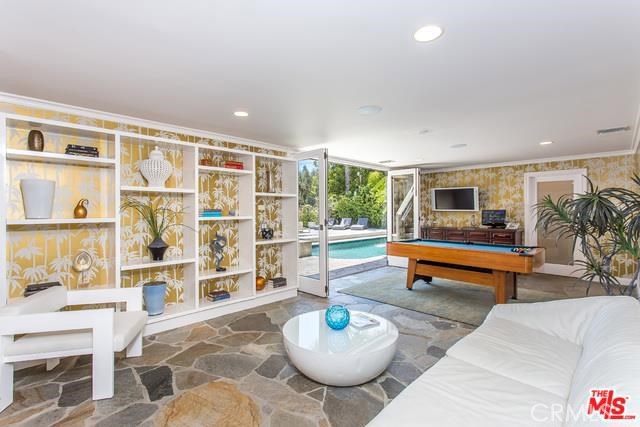 Detail Gallery Image 27 of 75 For 7218 Mulholland Dr, Los Angeles,  CA 90068 - 6 Beds | 9/1 Baths