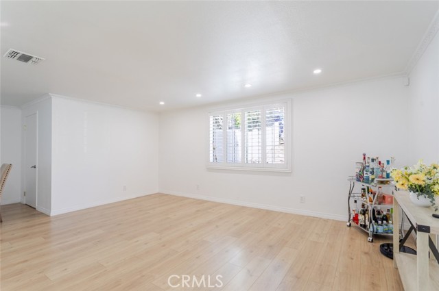 Detail Gallery Image 10 of 39 For 22459 Guadilamar Dr, Saugus,  CA 91350 - 3 Beds | 2 Baths