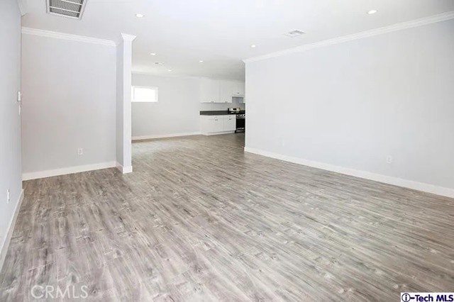 Detail Gallery Image 5 of 11 For 7435 Collett Ave, Van Nuys,  CA 91406 - 2 Beds | 2 Baths