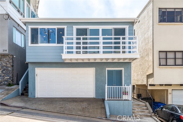 212 41st Street, Manhattan Beach, California 90266, 3 Bedrooms Bedrooms, ,1 BathroomBathrooms,Residential,Sold,41st Street,SB22068683
