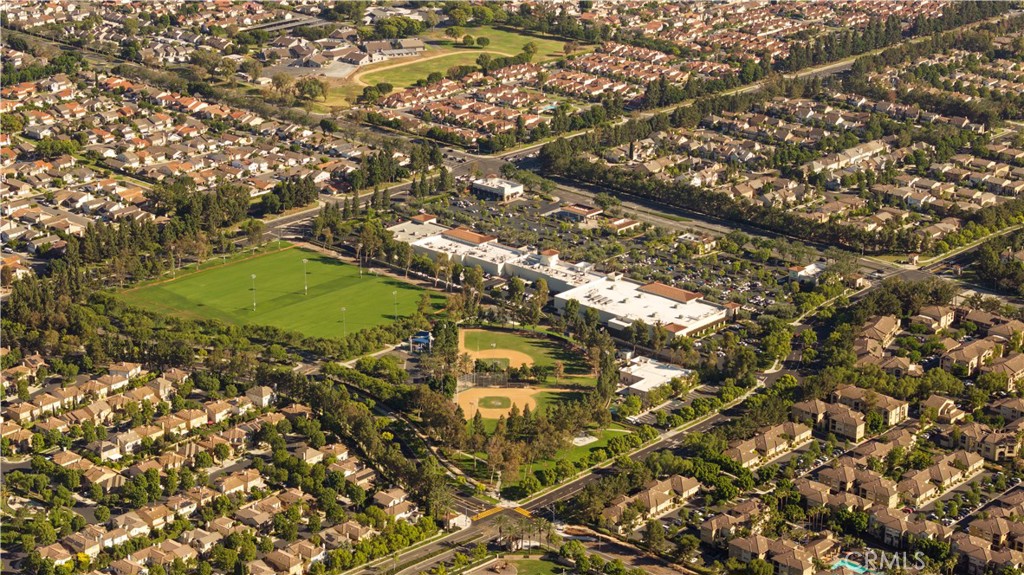 MLS #OC25275934 image #28