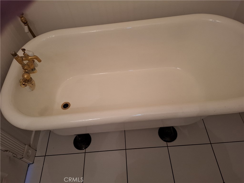 https://media.crmls.org/medias/84dfdc46-a466-45e8-a335-2bfa0da0044b.jpg?preset=X-Large