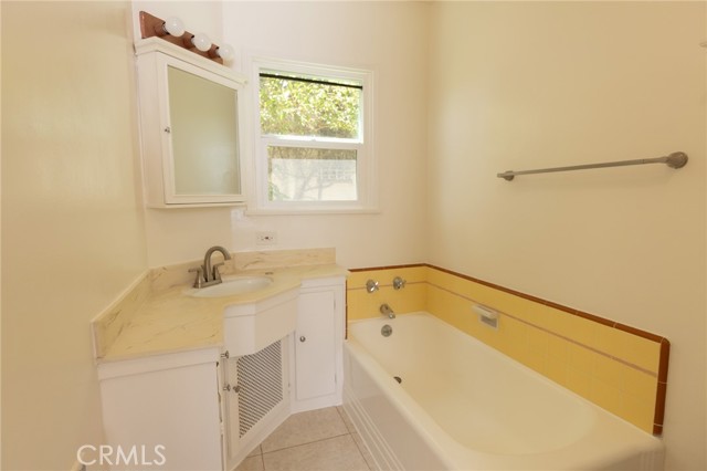 757 E Doran Street, Glendale CA: https://media.crmls.org/medias/84e087b1-e001-482c-9048-34cb9f62cb9e.jpg