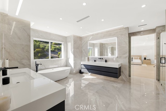 Detail Gallery Image 50 of 75 For 20151 via Medici, Porter Ranch,  CA 91326 - 5 Beds | 5 Baths