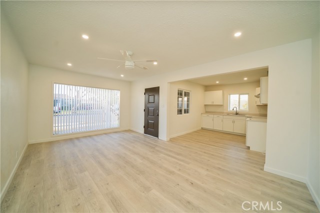 Detail Gallery Image 12 of 33 For 9334 Laurel Ave, Whittier,  CA 90605 - 4 Beds | 2 Baths