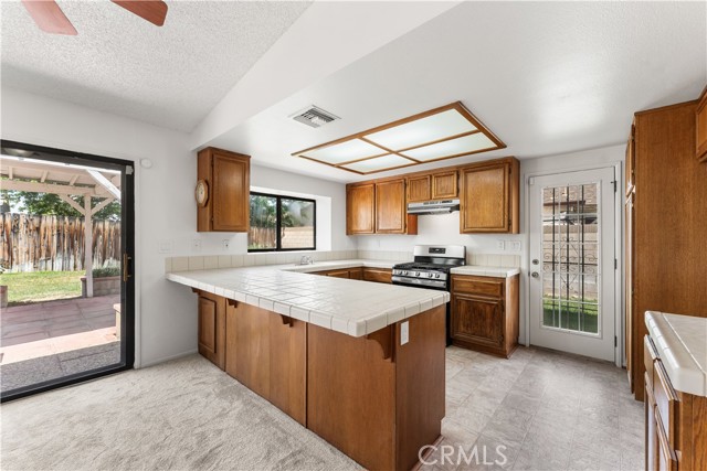 Detail Gallery Image 13 of 38 For 38027 Raintree, Palmdale,  CA 93552 - 3 Beds | 2 Baths