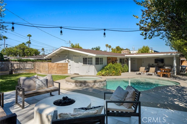 Detail Gallery Image 23 of 40 For 2273 Columbia Dr, Costa Mesa,  CA 92626 - 3 Beds | 2 Baths