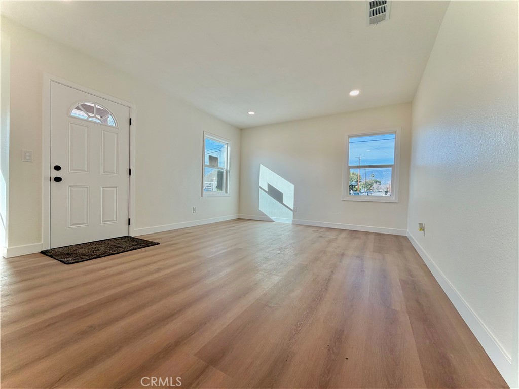 MLS #CV26034080 image #11