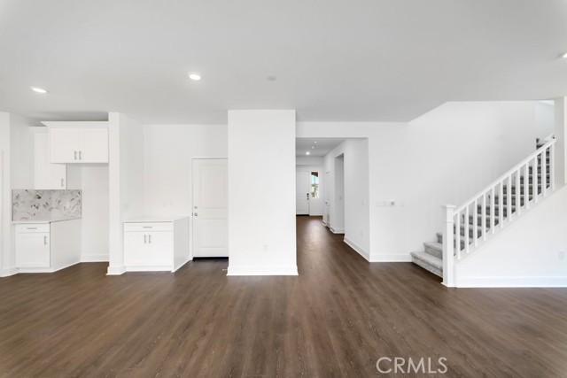 33170 Celadon Avenue, French Valley CA: https://media.crmls.org/medias/84e37805-6b7e-4da8-8b51-6fb8371b52e7.jpg