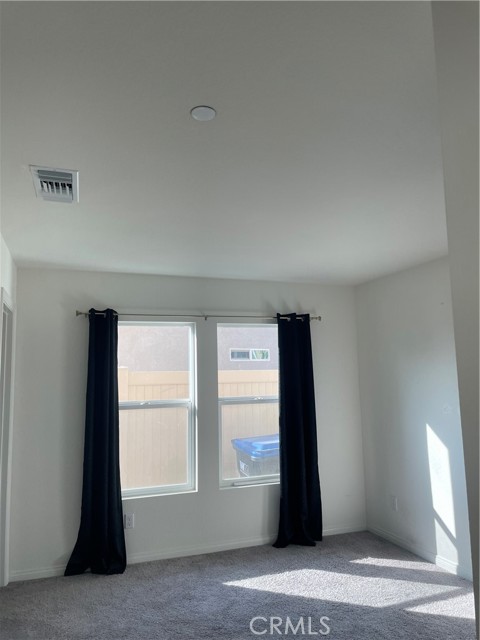 Detail Gallery Image 7 of 26 For 20107 Curaco Ct, Riverside,  CA 92507 - 5 Beds | 3/1 Baths