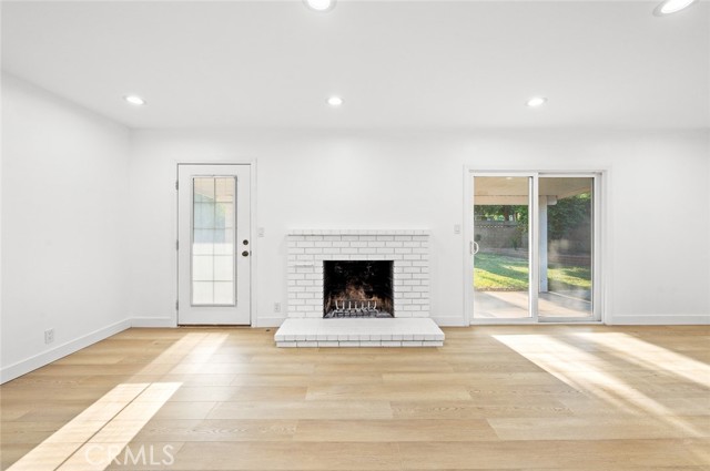 153 Underhill Drive, Glendora CA: https://media.crmls.org/medias/84e3f5d1-e8bc-4a15-963a-40126e055a0a.jpg