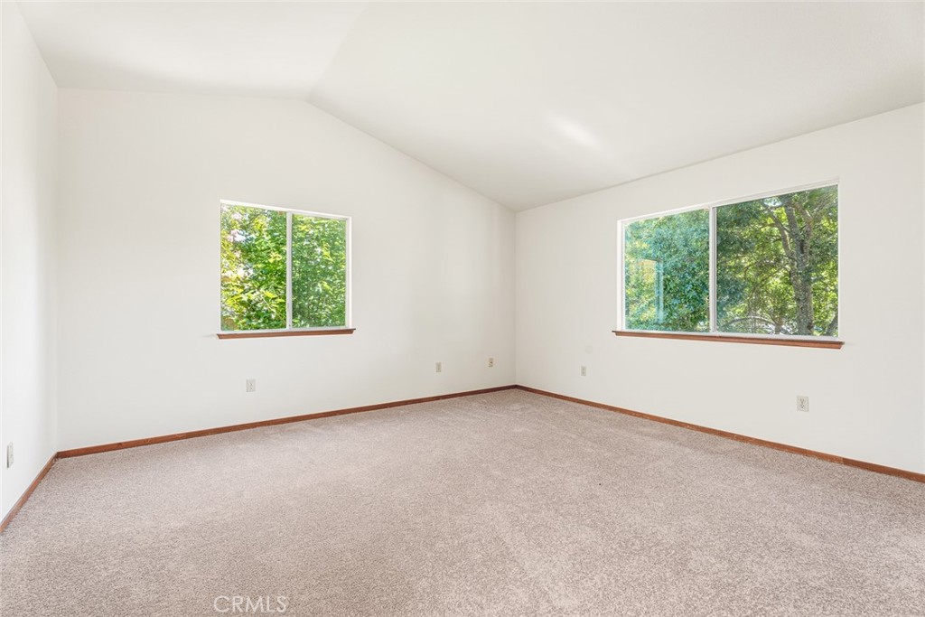 https://media.crmls.org/medias/84e4c572-8d67-4745-a7cc-b81d99c0a488.jpg?preset=X-Large