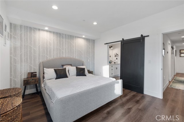 Detail Gallery Image 21 of 45 For 11324 W Raitt Ln, North Hollywood,  CA 91606 - 3 Beds | 4 Baths