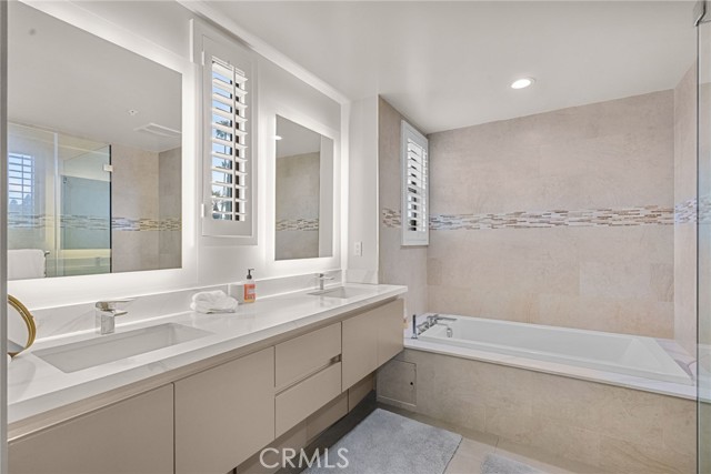 Detail Gallery Image 26 of 37 For 18703 Redwing St, Tarzana,  CA 91356 - 3 Beds | 2/1 Baths
