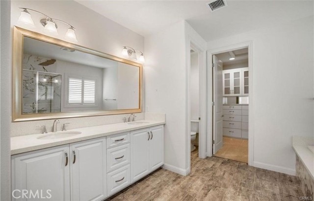 Detail Gallery Image 10 of 14 For 13 Torosa, Lake Forest,  CA 92630 - 4 Beds | 3 Baths