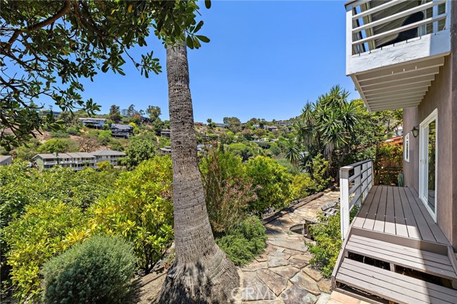 Detail Gallery Image 27 of 31 For 1212 Morningside Dr, Laguna Beach,  CA 92651 - 3 Beds | 3 Baths