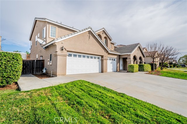 Detail Gallery Image 2 of 47 For 26538 Pegasus Way, Moreno Valley,  CA 92555 - 4 Beds | 3 Baths
