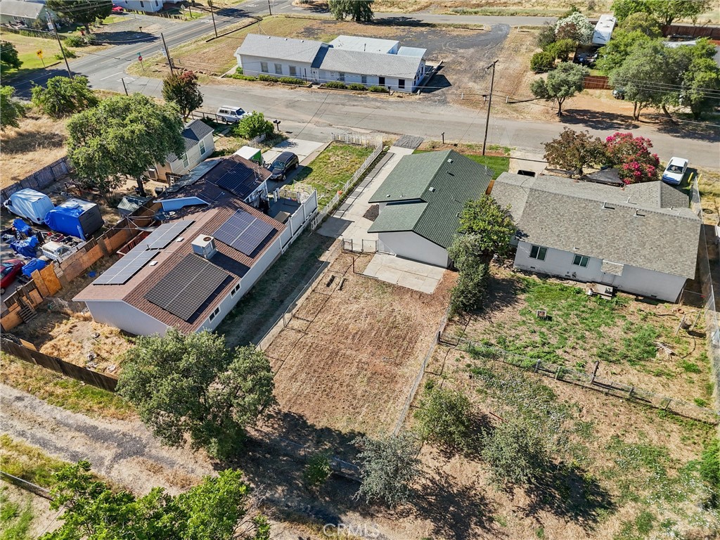 https://media.crmls.org/medias/84e64717-d325-4952-ad0b-fe040fb20549.jpg?preset=X-Large
