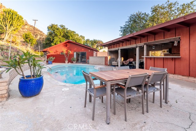 4899 Glenwood Drive, Riverside CA: https://media.crmls.org/medias/84e6d6ee-352a-4999-829f-8d6e9837a8bf.jpg