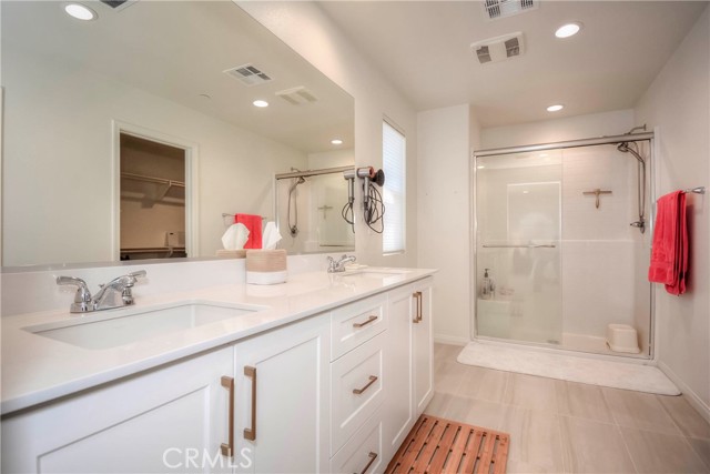 Detail Gallery Image 32 of 46 For 24218 Hillcrest, Corona,  CA 92883 - 3 Beds | 2/1 Baths