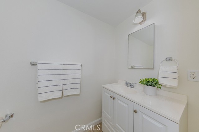 Detail Gallery Image 19 of 32 For 9832 Orr and Day Rd, Santa Fe Springs,  CA 90670 - 3 Beds | 2 Baths