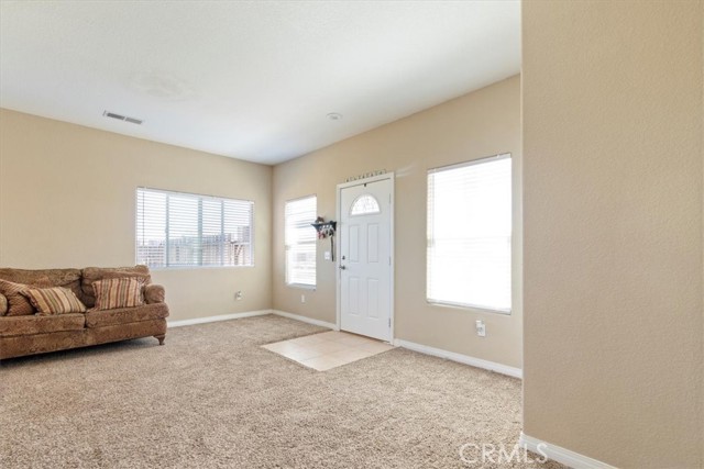 Detail Gallery Image 6 of 27 For 8173 Viburnum, California City,  CA 93505 - 3 Beds | 2 Baths