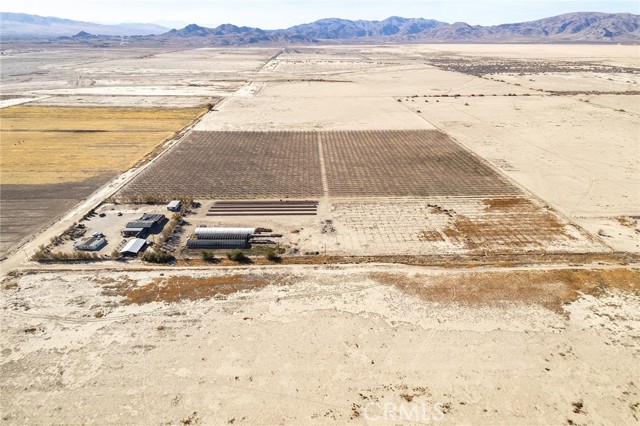 Detail Gallery Image 3 of 67 For 34034 Wilshire Rd, Lucerne Valley,  CA 92356 - 2 Beds | 1 Baths