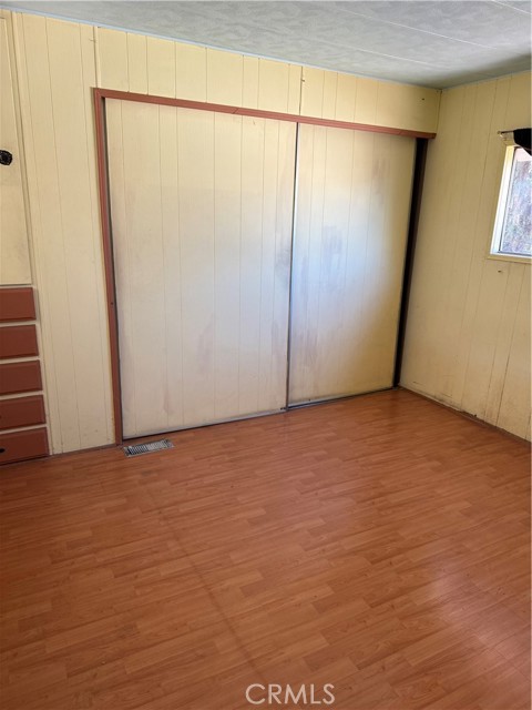 1527 S Standard, Santa Ana CA: https://media.crmls.org/medias/84eaa2c3-fa7f-4762-81f5-aec3d1a2dff5.jpg
