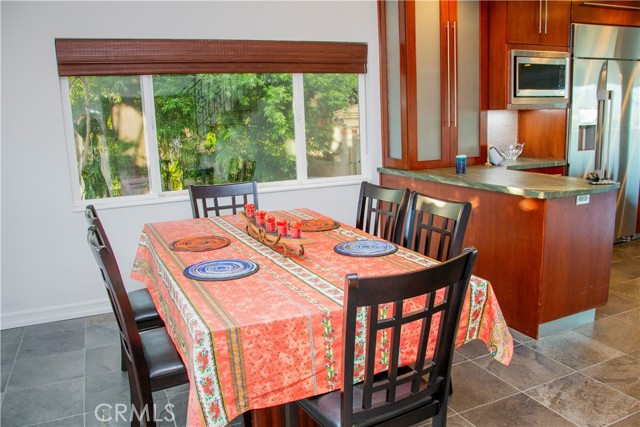 Detail Gallery Image 12 of 48 For 229 via Pasqual, Redondo Beach,  CA 90277 - 4 Beds | 4 Baths