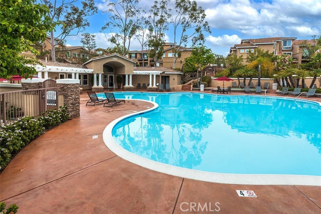 1010 S Gibraltar Avenue, Anaheim CA: https://media.crmls.org/medias/84eadcfa-ec93-4e27-9cfc-1b27f3fac995.jpg