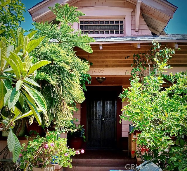Detail Gallery Image 1 of 4 For 1605 W 35th St, Los Angeles,  CA 90018 - 2 Beds | 1 Baths