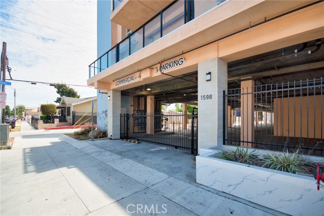 1598 Long Beach Boulevard, Long Beach, California 90813, ,Commercial Lease,For Rent,1598 Long Beach Boulevard,CRPW24164916