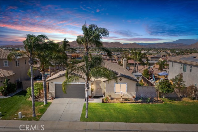 Detail Gallery Image 1 of 17 For 28396 Westwood Way, Menifee,  CA 92584 - 3 Beds | 2 Baths