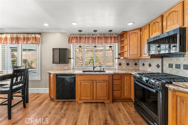 Detail Gallery Image 11 of 42 For 16825 Winterbrook, Riverside,  CA 92503 - 3 Beds | 2/1 Baths