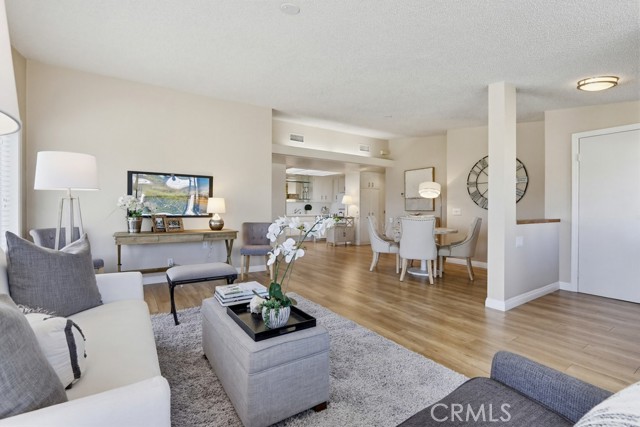 Detail Gallery Image 8 of 26 For 13580 Cedar Crest Ln 110l,  Seal Beach,  CA 90740 - 2 Beds | 1/1 Baths