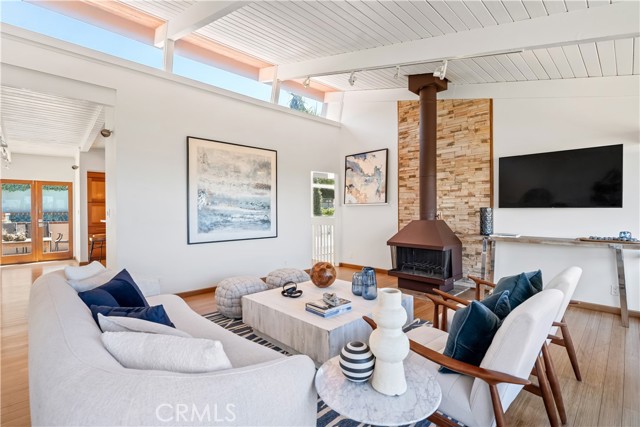Detail Gallery Image 33 of 46 For 1961 San Remo Dr, Laguna Beach,  CA 92651 - 3 Beds | 2/1 Baths