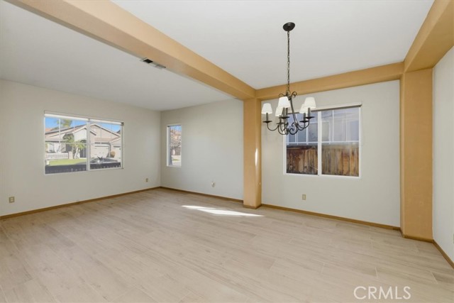 Detail Gallery Image 10 of 50 For 13747 Robinbrook Ct, Corona,  CA 92880 - 4 Beds | 2/1 Baths