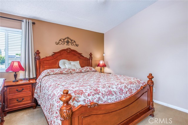 100 Waters Court, Redlands CA: https://media.crmls.org/medias/84ee2918-6e96-4127-b46b-95d1f87d446d.jpg