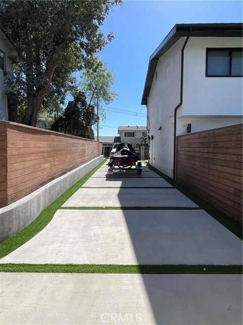 Detail Gallery Image 12 of 13 For 23517 Aetna St, Woodland Hills,  CA 91367 - 1 Beds | 1 Baths