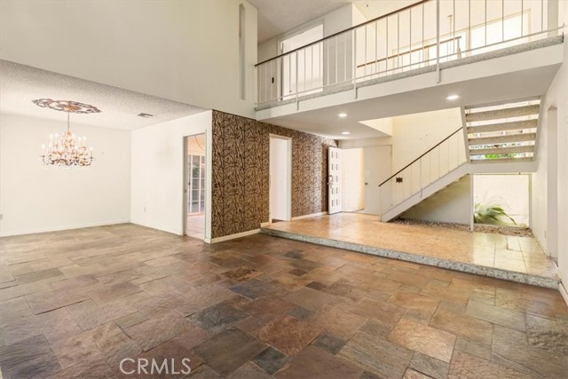 19259 Ludlow St., Porter Ranch CA: https://media.crmls.org/medias/84f02750-6ed3-4d83-a22d-3737b7a03284.jpg