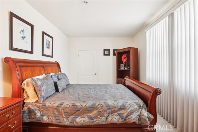 Detail Gallery Image 17 of 41 For 14343 Burbank Bld #301,  Sherman Oaks,  CA 91401 - 3 Beds | 2 Baths