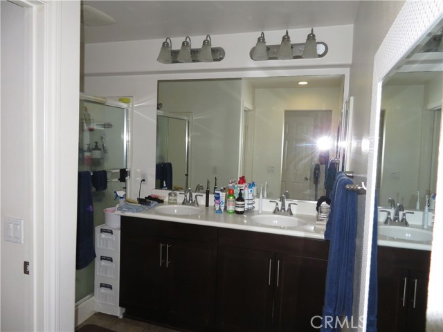Detail Gallery Image 27 of 41 For 965 Acacia Ln, Montebello,  CA 90640 - 3 Beds | 3 Baths