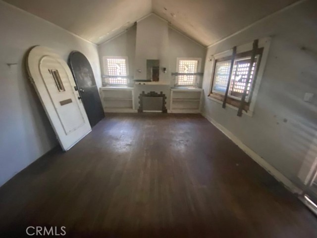Detail Gallery Image 5 of 7 For 2640 Grand Ave, Huntington Park,  CA 90255 - 3 Beds | 1 Baths