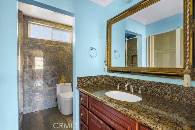 Detail Gallery Image 21 of 31 For 22018 Craggy View St, Chatsworth,  CA 91311 - 3 Beds | 3 Baths