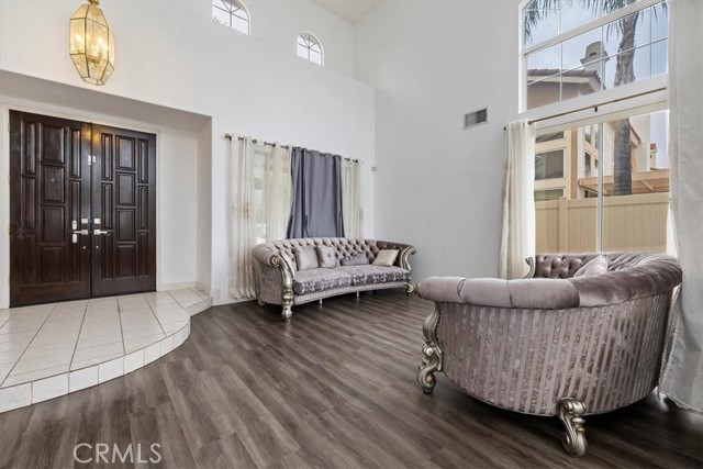 Detail Gallery Image 5 of 32 For 23685 Coldwater Ct, Moreno Valley,  CA 92557 - 5 Beds | 3/1 Baths