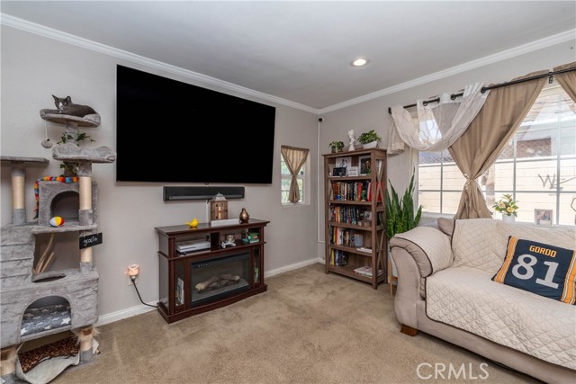 279 E 48th Street, San Bernardino CA: https://media.crmls.org/medias/84f14e13-1a7a-4edf-b175-84bb5dc61ca2.jpg