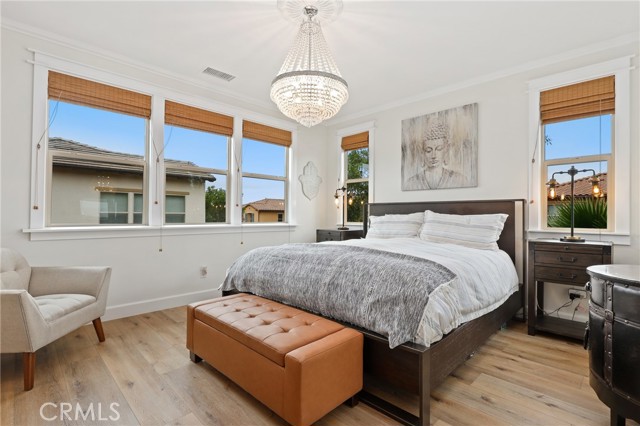 61 Fuchsia, Lake Forest CA: https://media.crmls.org/medias/84f1c8c6-03ea-4813-b3da-fac3f0c6248e.jpg